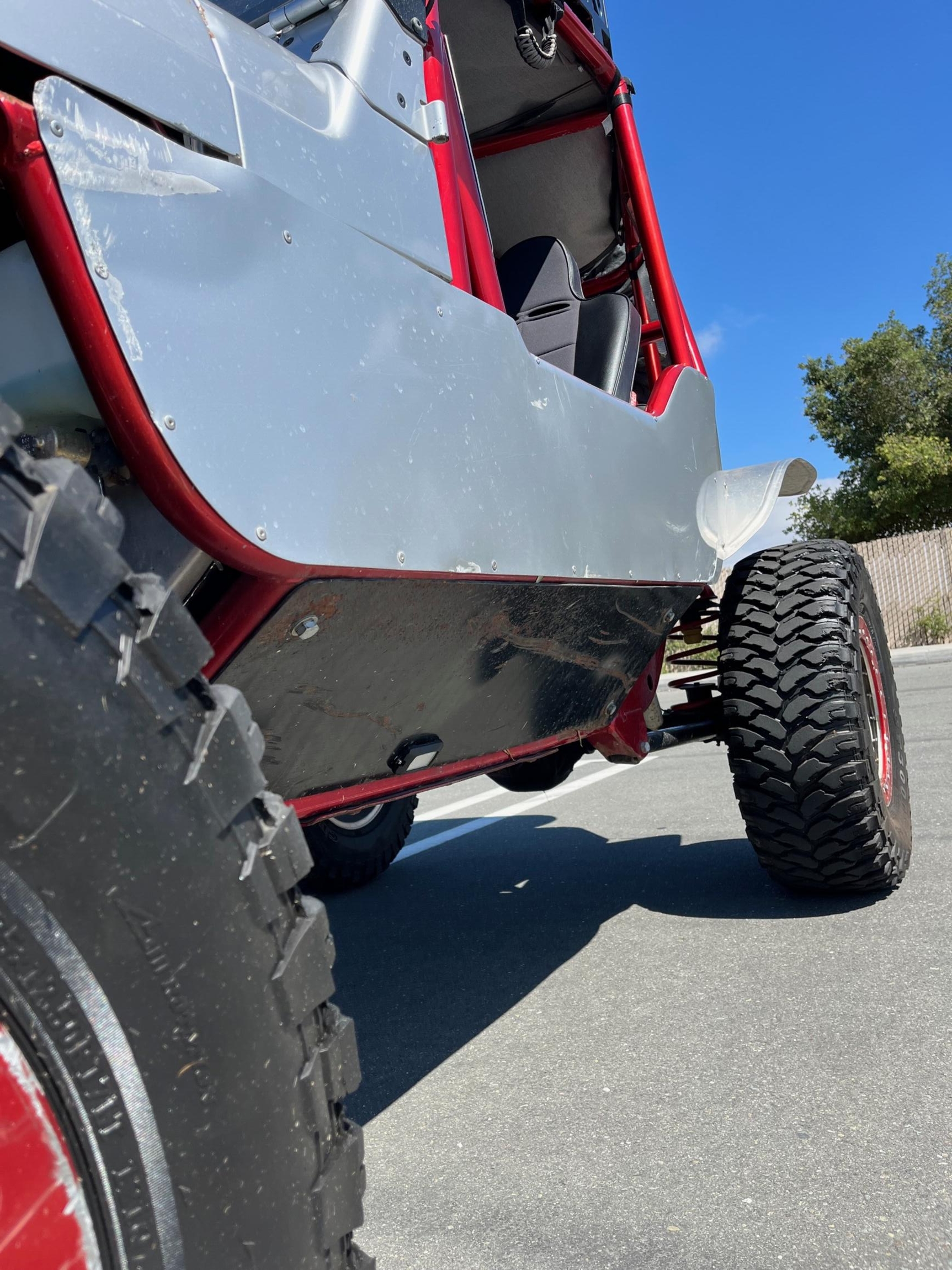 Rock-Crawling 1999 Jeep Wrangler TJ Sahara