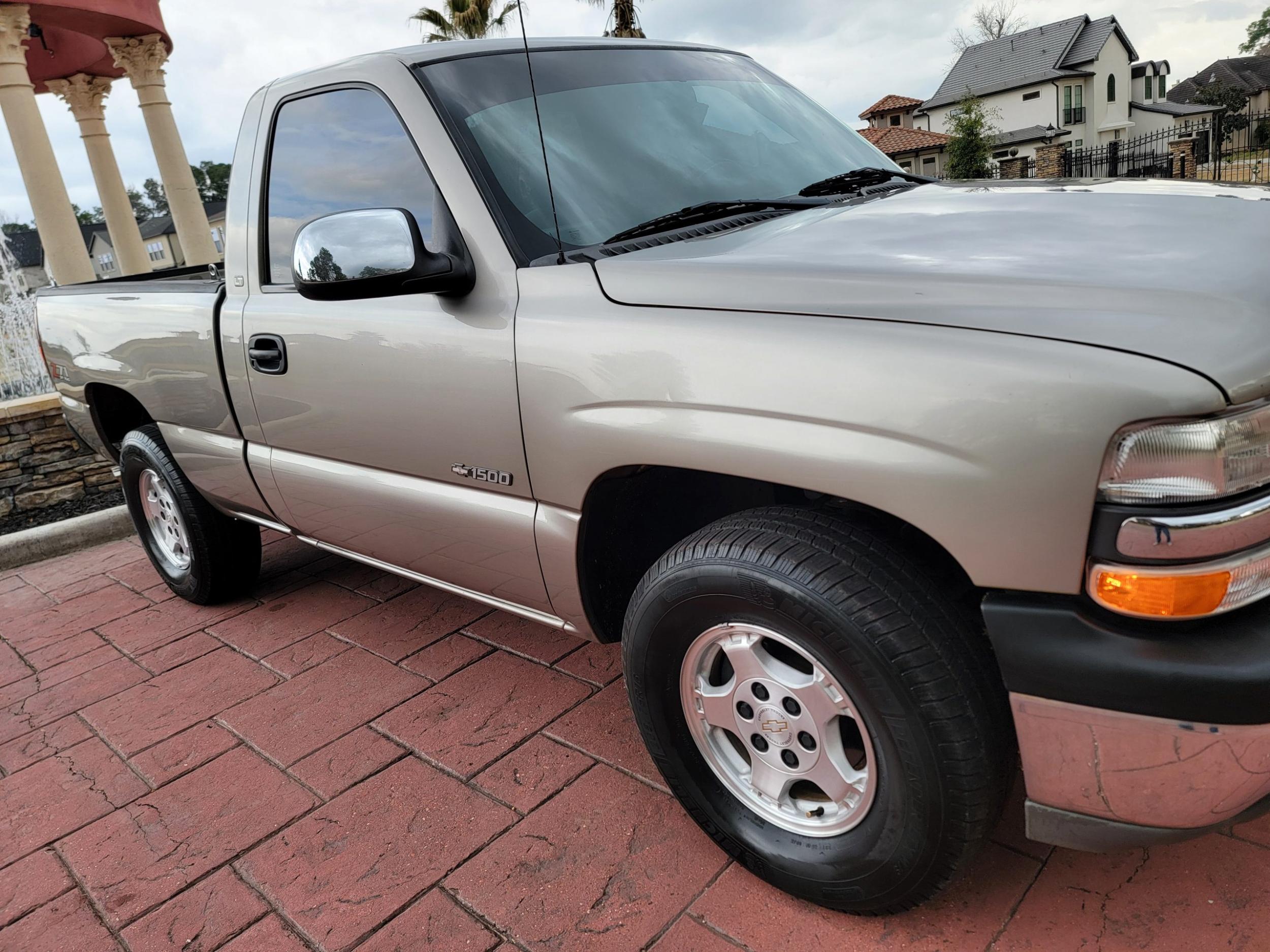 2001 Chevrolet Silverado LT Z71 - 3