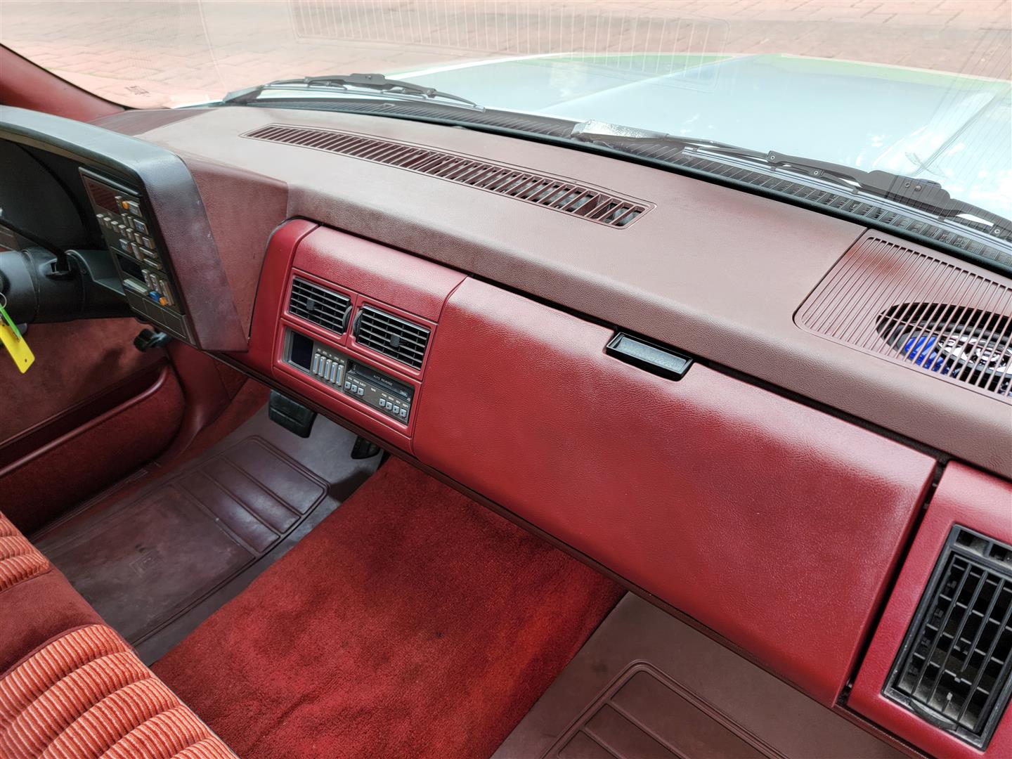 1990 GMC C1500 Sierra SLE - 5